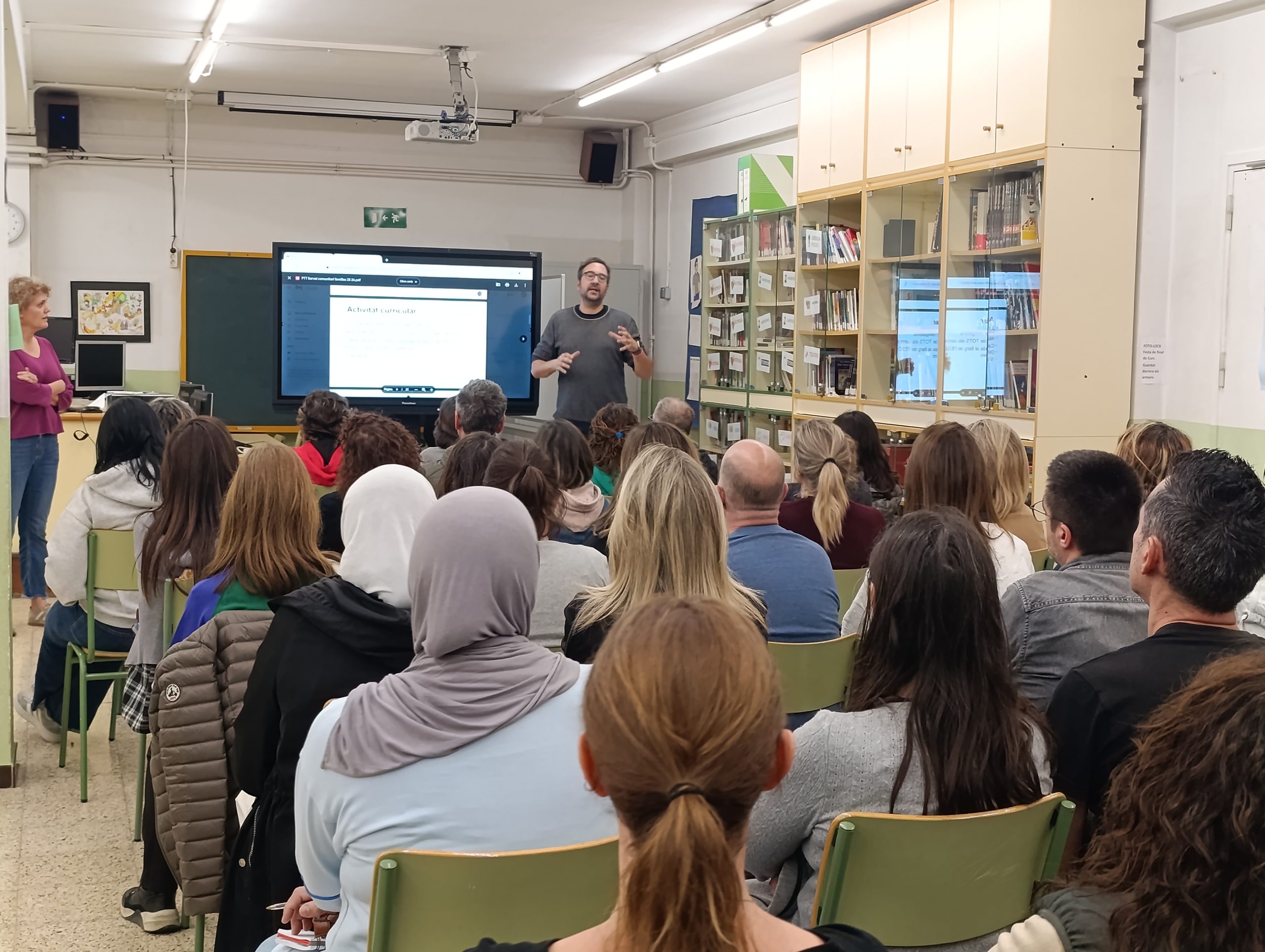 Xerrades informatives del Servei Comunitari i visita de les entitats al centre