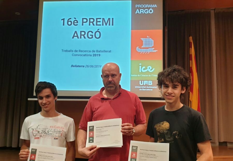 Dos alumnes guanyen el 3r premi Argó pel seu Treball de Recerca