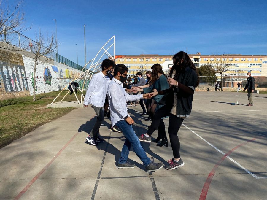 Carnestoltes, covid i Educació Física